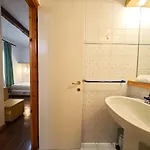 Hostdomus - Abete Apartament