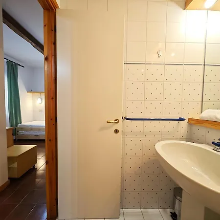 Hostdomus - Abete Appartement